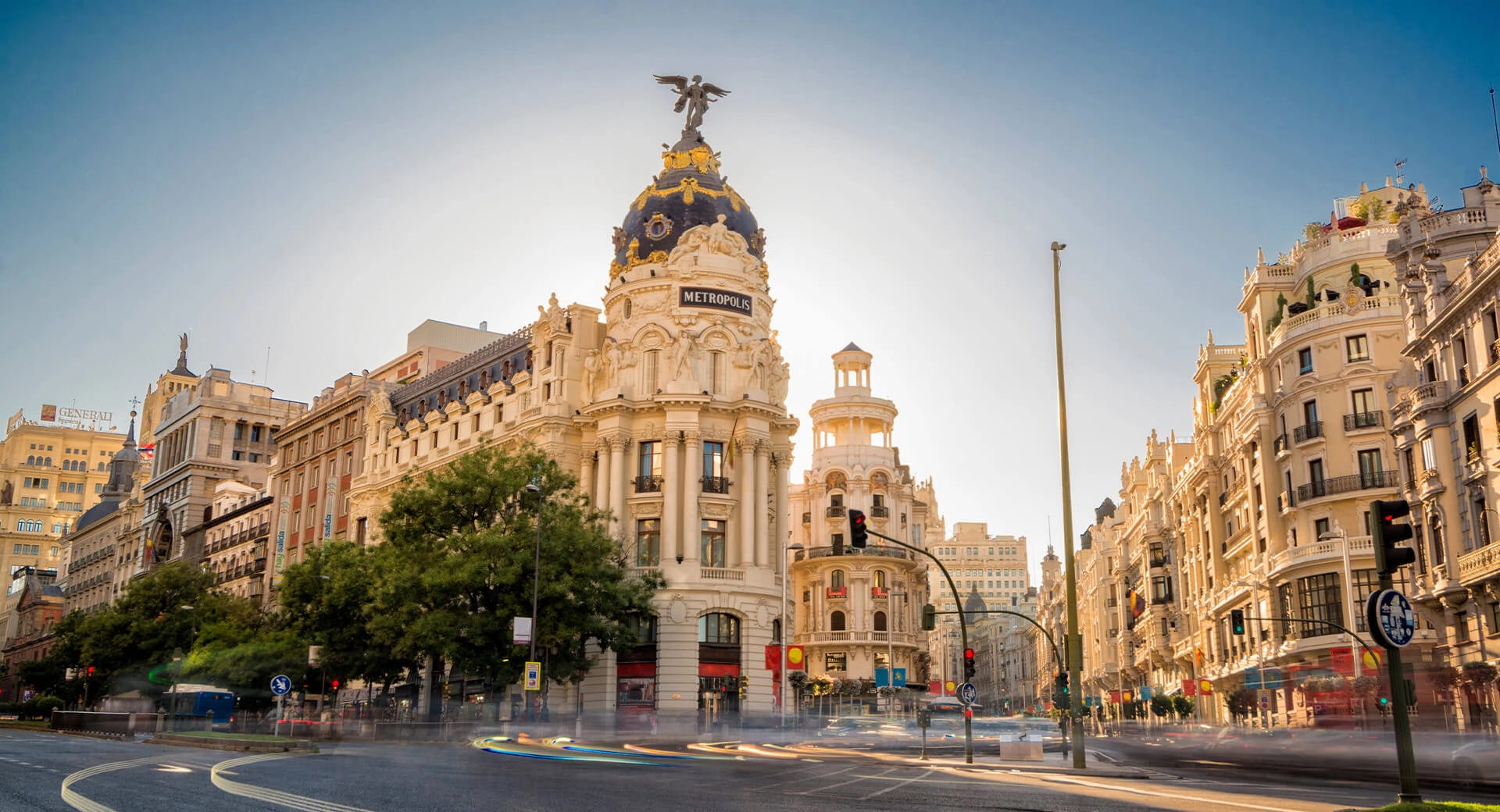 Viaja a Madrid durante Semana Santa con tus Unique Points